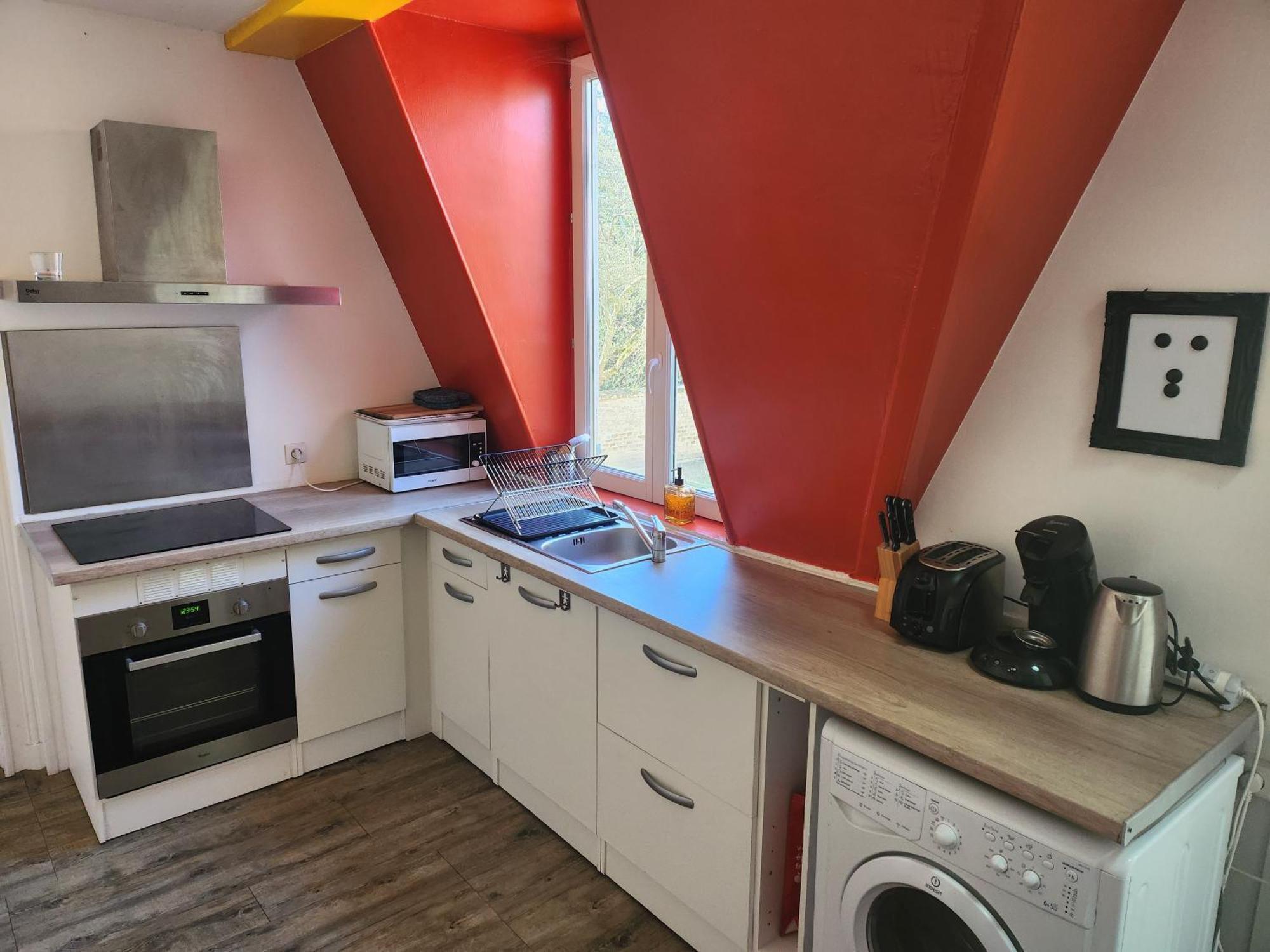 Appartement Atypique - 2 Chambres - Rue Calme Dans Centre Ville 세단 외부 사진